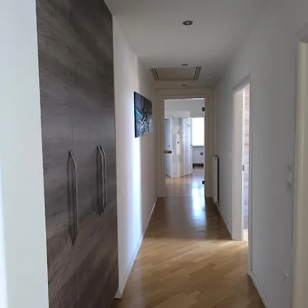 ヴィラ Penthouse Ljubljana
